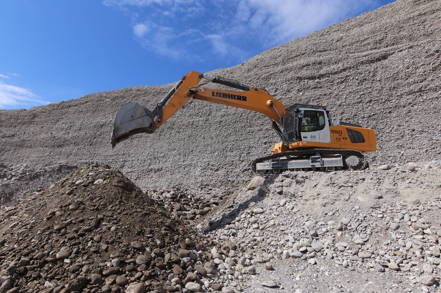 SAB purchases Liebherr wheel loaders and crawler excavator